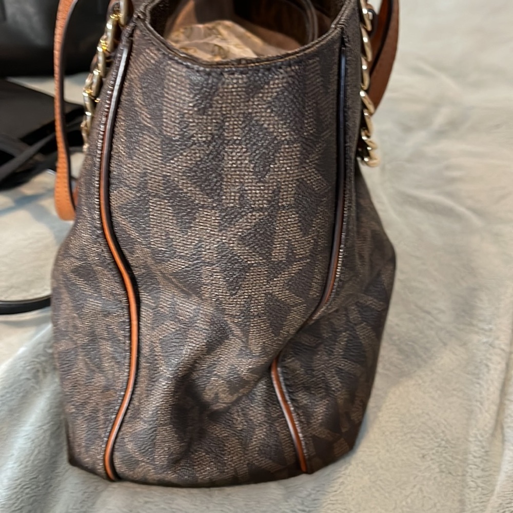 Pocketbook - Picture 2 of 5